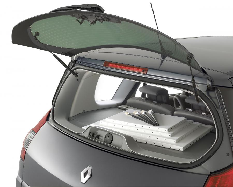  Renault Grand Scenic 2006 года  (фото 12 из 28)
